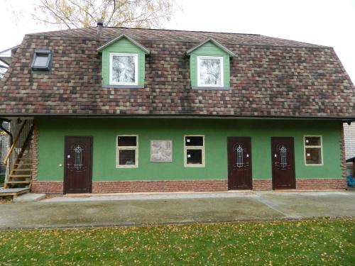 Фотографии гостевого дома
Домик во фруктовом саду