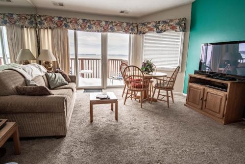 Фотография гостевого дома Beach Room 326