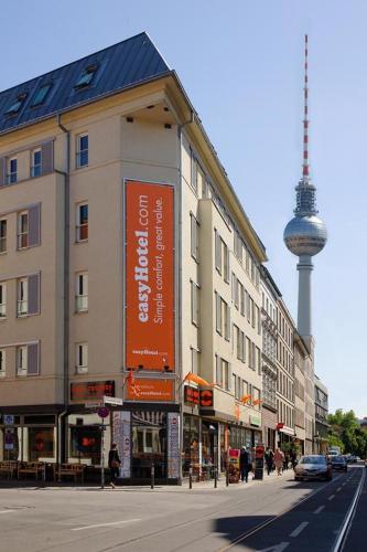 Фотография гостиницы easyHotel Berlin Hackescher Markt