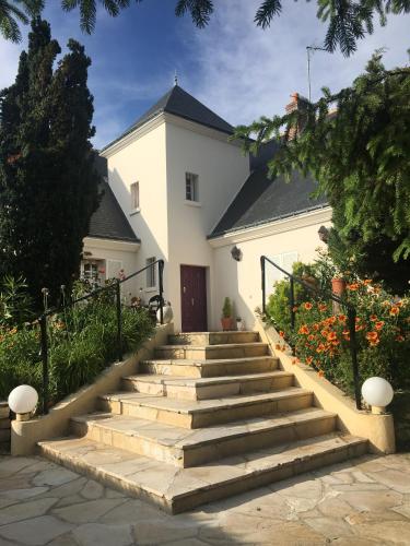 Фотография мини отеля La Tour de Saint Cyr