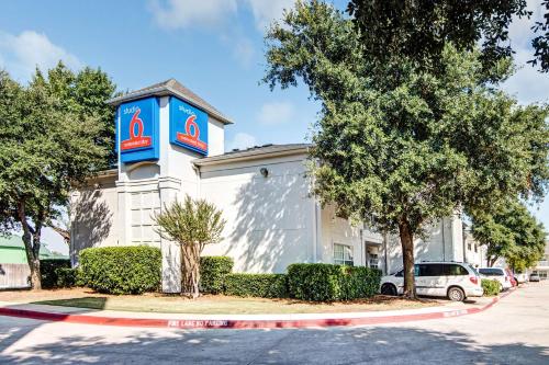 Фотография гостиницы Studio 6-Arlington, TX - South - Dallas