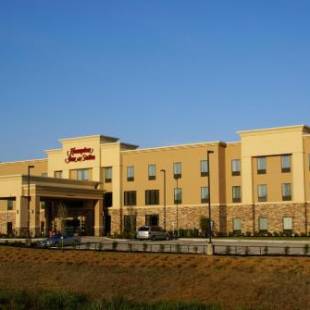 Фотографии гостиницы
Hampton Inn & Suites Center