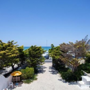 Фотография гостевого дома Villa fronte spiaggia con 3 camere e 2 bagni m730