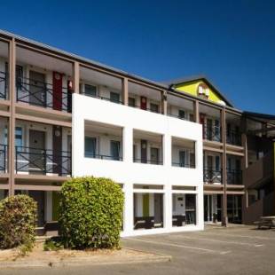 Фотографии гостиницы 
            B&B Hôtel Saint-Brieuc