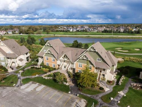 Фотография гостевого дома 2 Bedroom Rivergrass Steps to Village