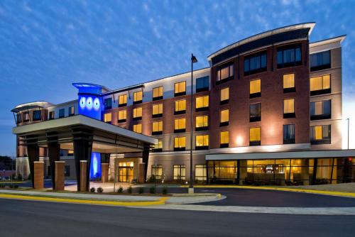Фотографии гостиницы 
            Hotel Indigo Atlanta Airport College Park, an IHG Hotel