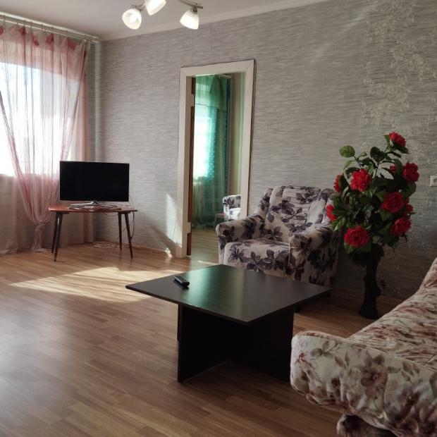 Фотографии квартиры 
            Двухкомнатные апартаменты возле ж/д и автовокзалов, центр