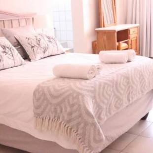 Фотографии гостевого дома
Die Huis - Self Catering