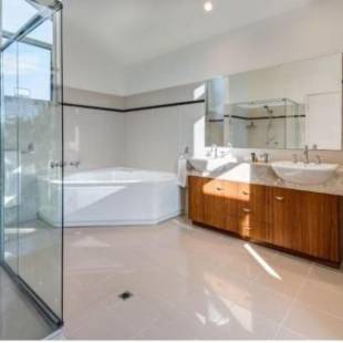 Фотографии гостевого дома
Cooinda Gardens 6 on Hamilton Island by HamoRent