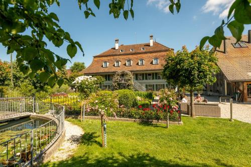 Фотографии гостиницы
Romantik Hotel Bären Dürrenroth