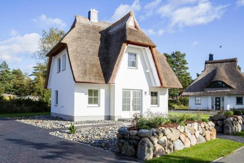 Фотография гостевого дома Holiday Home Fuhlendorf - DOS05106j-F