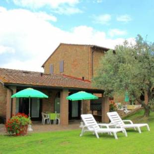 Фотографии гостевого дома 
            Spacious Holiday Home in Montaione with Swimming Pool