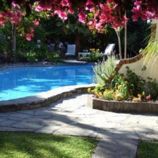 Фотографии мини отеля 
            Waters Edge B&B