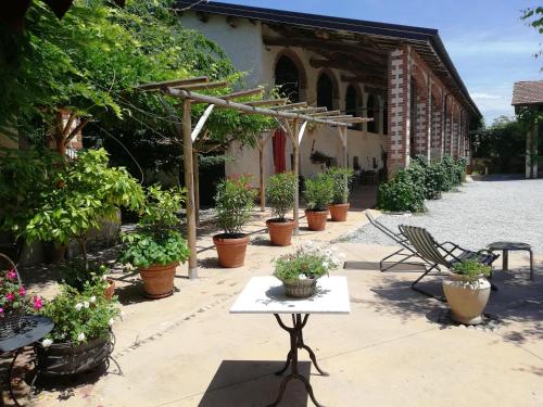 Фотография базы отдыха Cascina La Commenda