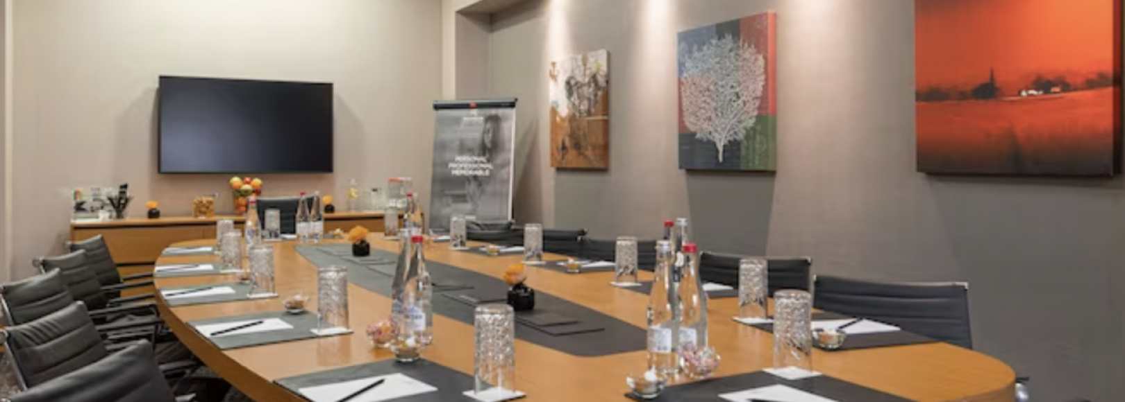 Фотография комнаты для переговоров Meeting Room 3