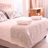 Фотография гостевого дома Die Huis - Self Catering