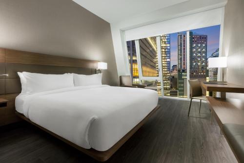 Фотография гостиницы AC Hotel by Marriott New York Times Square