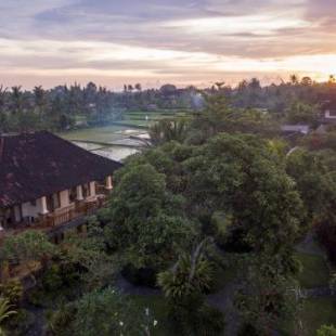 Фотографии гостиницы 
            Sri Ratih Cottages