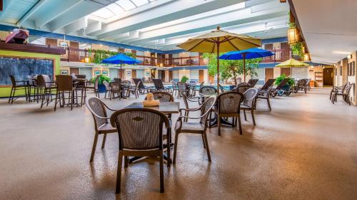 Фотография гостиницы Best Western Bridgeview Hotel