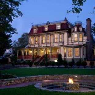 Фотографии гостиницы 
            The Cliffside Inn