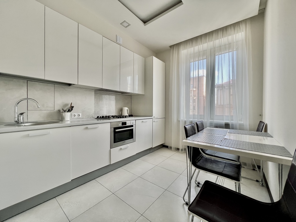 Фотография квартиры Апартаменты Прекрасная Двухкомнатная Квартира с Видом на Главный Проспект