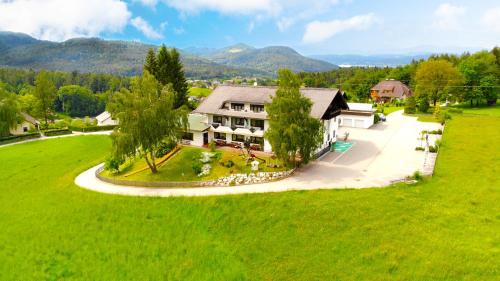 Фотография гостиницы Hotel Sonnenhof