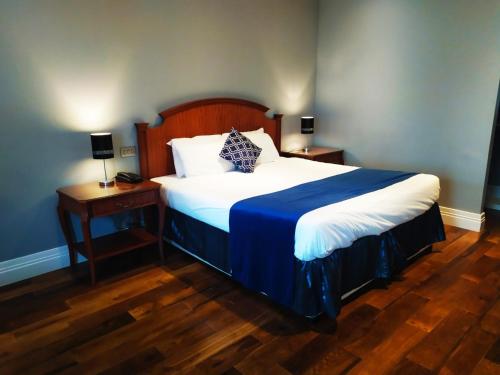 Фотографии гостиницы
TF Royal Hotel & Theatre