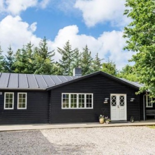 Фотография гостевого дома Holiday home Henne XLVIII