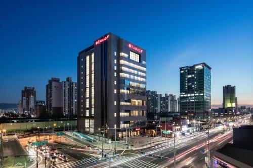 Фотография гостиницы Ramada by Wyndham Seoul Sindorim
