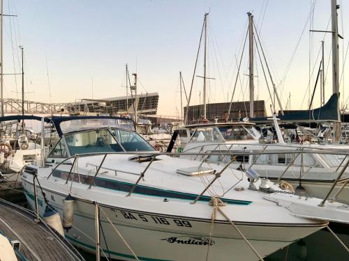 Фотография мини отеля Yacht Experience Barcelona