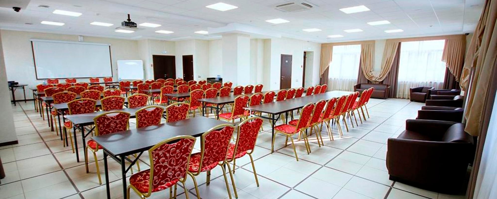 Фотографии конференц-зала Большой конференц-зал гостиницы Планета