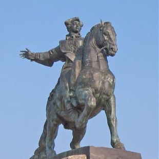 Фотография памятника Памятник императрице Елизавете Петровне