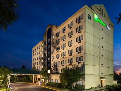 Фотография гостиницы Holiday Inn Express Hauppauge-Long Island, an IHG Hotel