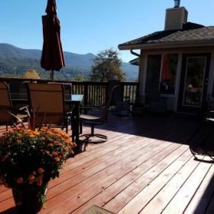 Фотографии мини отеля
A Bed of Roses