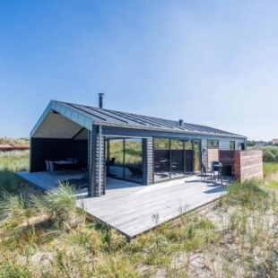 Фотография гостевого дома Holiday home Henne XVIII