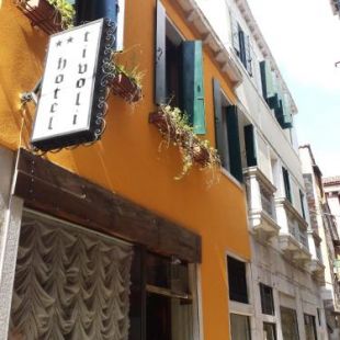 Фотография гостиницы Hotel Tivoli