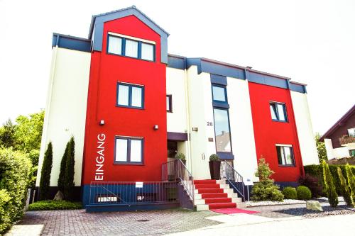 Фотография гостиницы Hotel & Living Am Wartturm