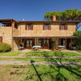 Фотографии гостевого дома
Stone country hous ein Umbria with lush green views