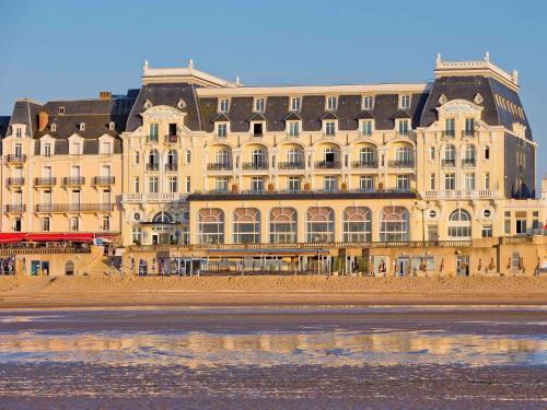 Фотография гостиницы Le Grand Hotel de Cabourg - MGallery Hotel Collection