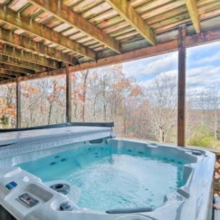 Фотография гостевого дома Lake Harmony Home with Hot Tub, Deck and Forest Views!