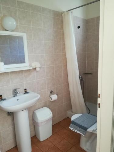 Фотография апарт отеля Ta Adelfia