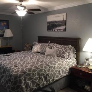 Фотографии мотеля
Gators Inn on the Bayou