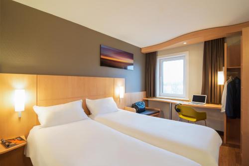 Фотография гостиницы ibis Rotterdam Vlaardingen