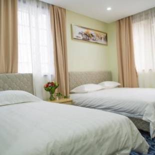 Фотографии гостиницы 
            Memory Travel Hotel(Edge West Lake)