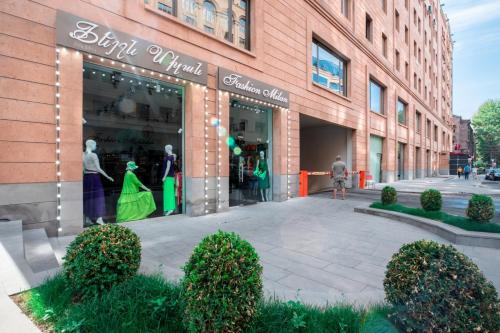 Фотография апарт отеля Yerevan Republic Square