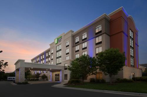 Фотография гостиницы Holiday Inn Express & Suites Baltimore - BWI Airport North, an IHG Hotel