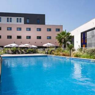 Фотографии гостиницы
Golden Tulip Marseille Airport