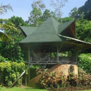 Фотография гостевого дома Cottage at the Sea and Jungle