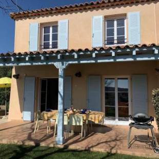 Фотографии гостевого дома
Luxurious Holiday Home in Les Issambres with Swimming Pool