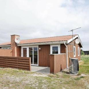 Фотографии гостевого дома
Two-Bedroom Holiday home in Thisted 6